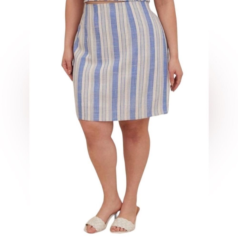 Torrid Linen High Waisted striped Blue and Cream Colored Skirt Lined Size 2X NWT
